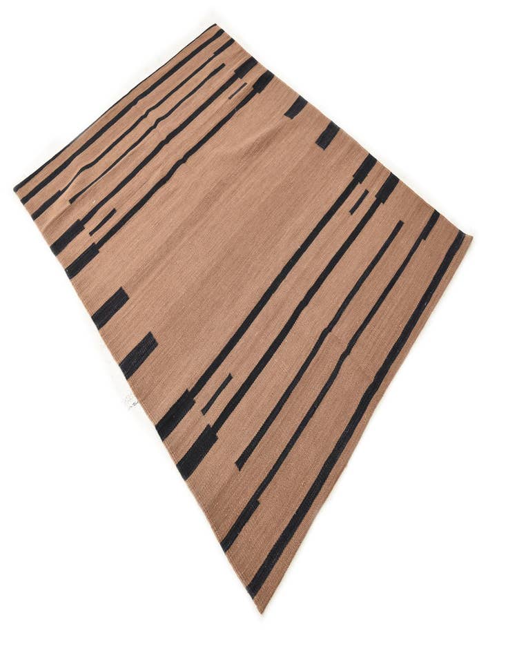 Detail image of 4' 2 x 5' 6  Hand Woven Kilim Modern Wool Rug