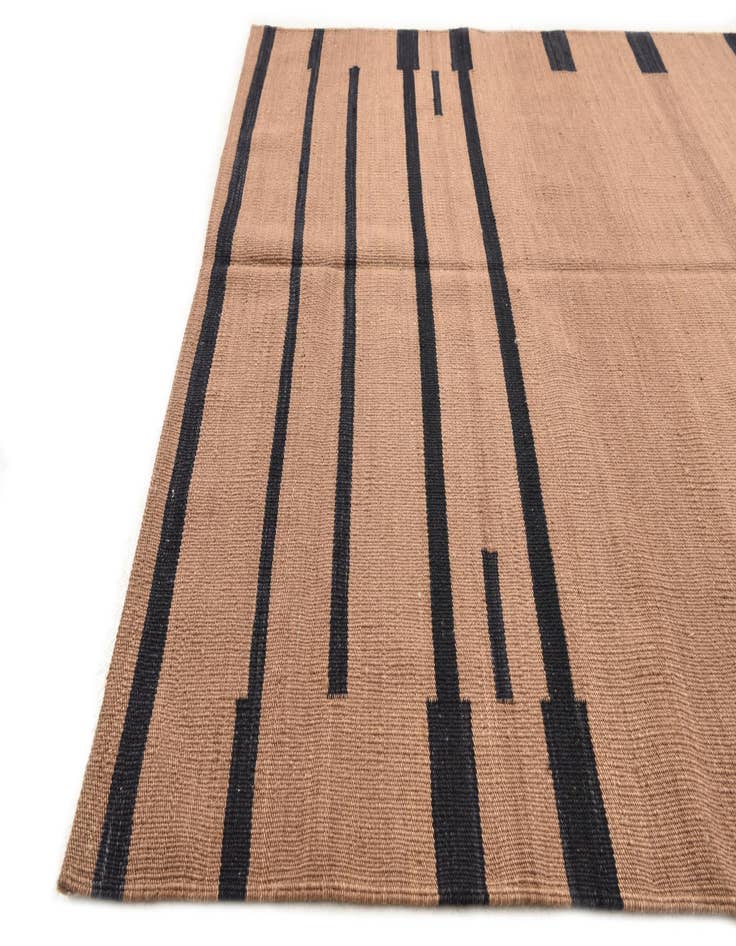 Detail image of 4' 2 x 5' 6  Hand Woven Kilim Modern Wool Rug