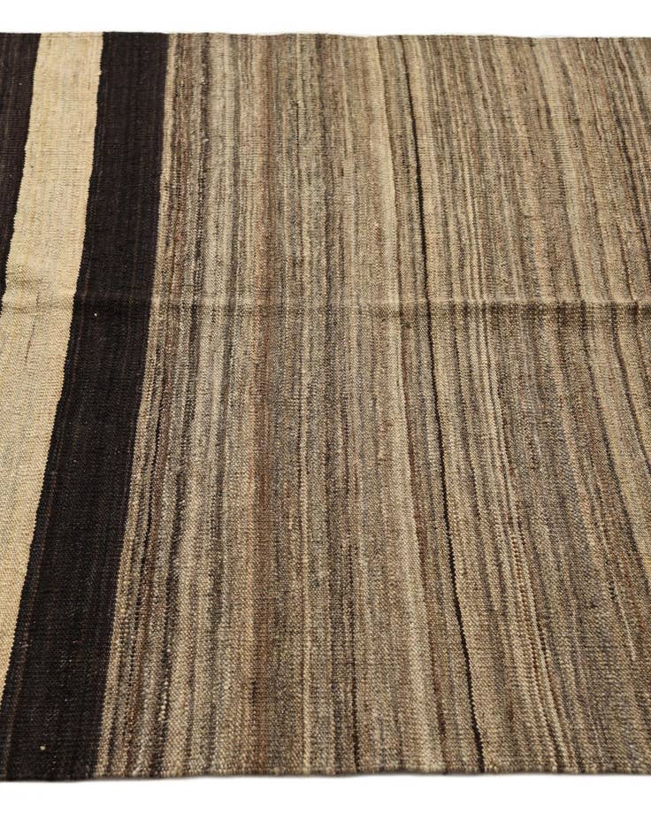 Detail image of 4' 1 x 5' 10  Hand Woven Kilim Modern Wool Rug