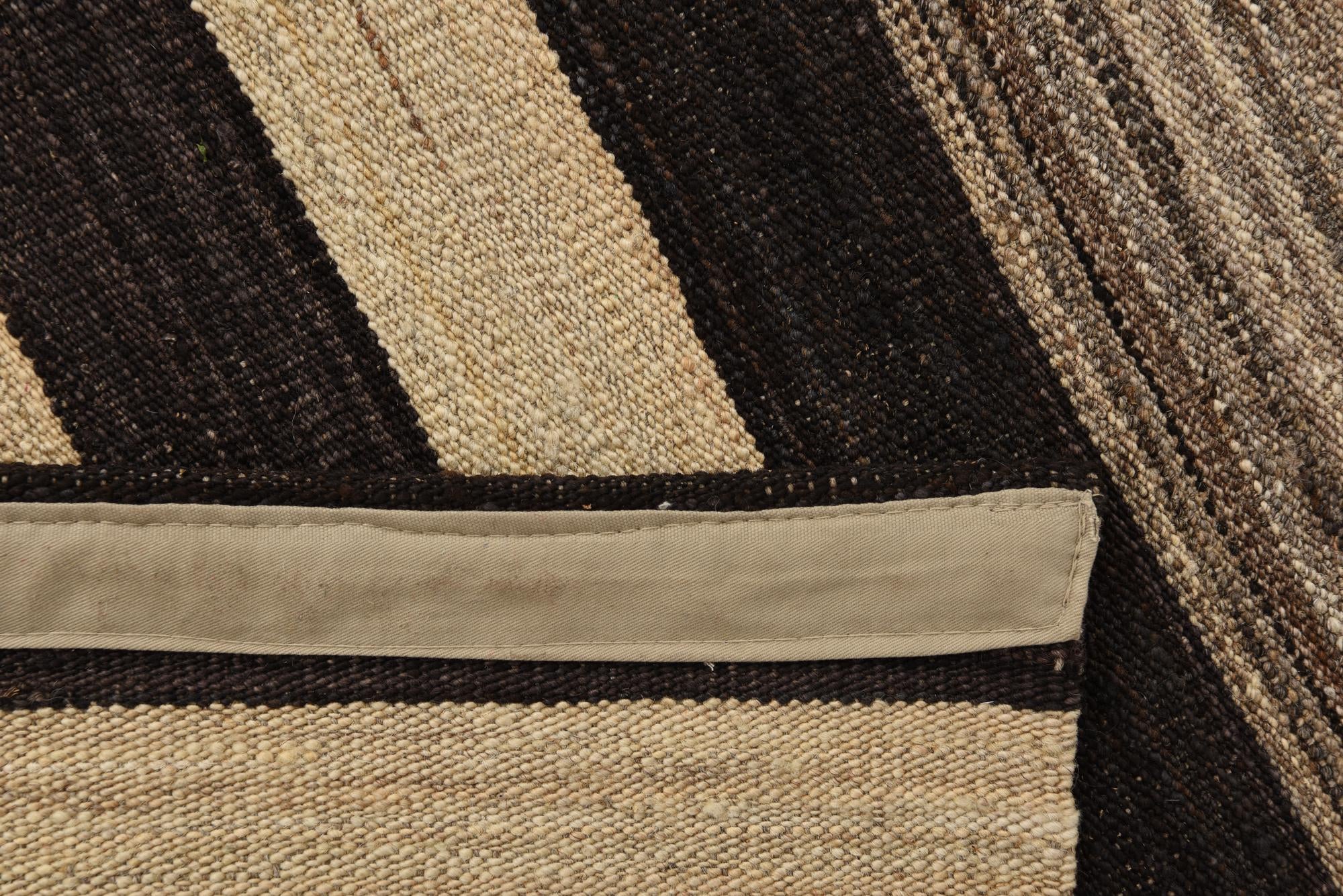 4' 1 x 5' 10 Hand Woven Kilim Modern Wool Rug