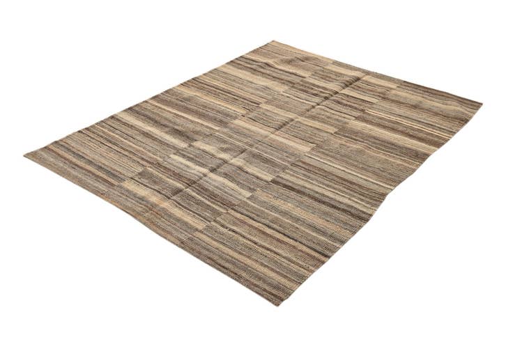 Detail image of 4' 3 x 5' 10 Hand Woven Kilim Modern Wool Rug