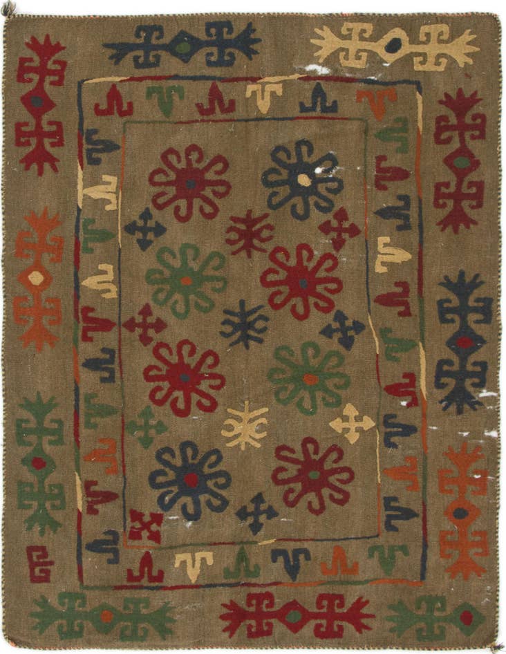 Detail image of 4' 10 x 6' 4 Hand Woven Kilim Suzani Wool Rug