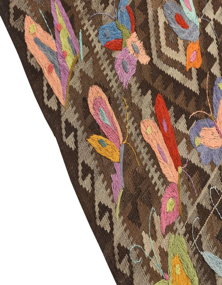 Detail image of 5' 6 x 7' 9  Hand Woven Kilim Suzani Wool Rug