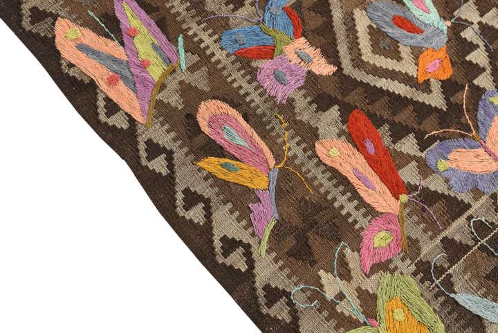 5' 6 x 7' 9 Hand Woven Kilim Suzani Wool Rug