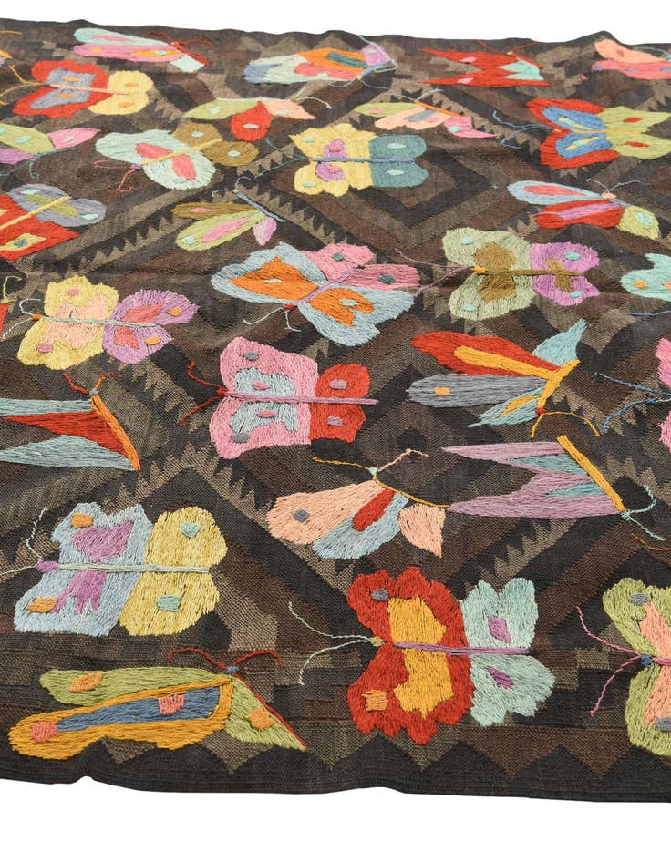 Detail image of 5' 4 x 7' 8  Hand Woven Kilim Suzani Wool Rug