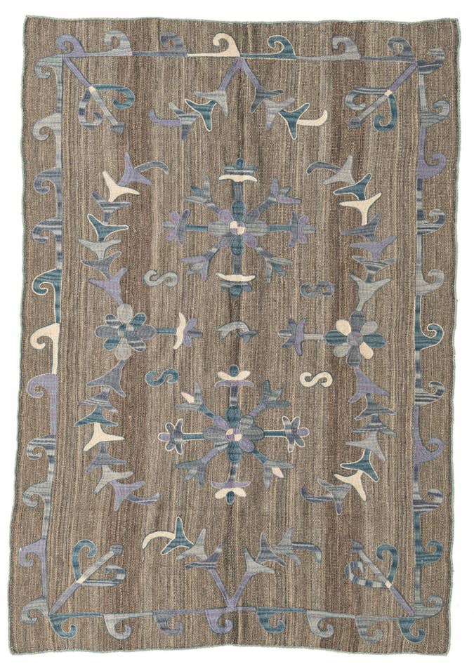 Detail image of 4' 7 x 6' 7 Hand Woven Kilim Suzani Wool Rug