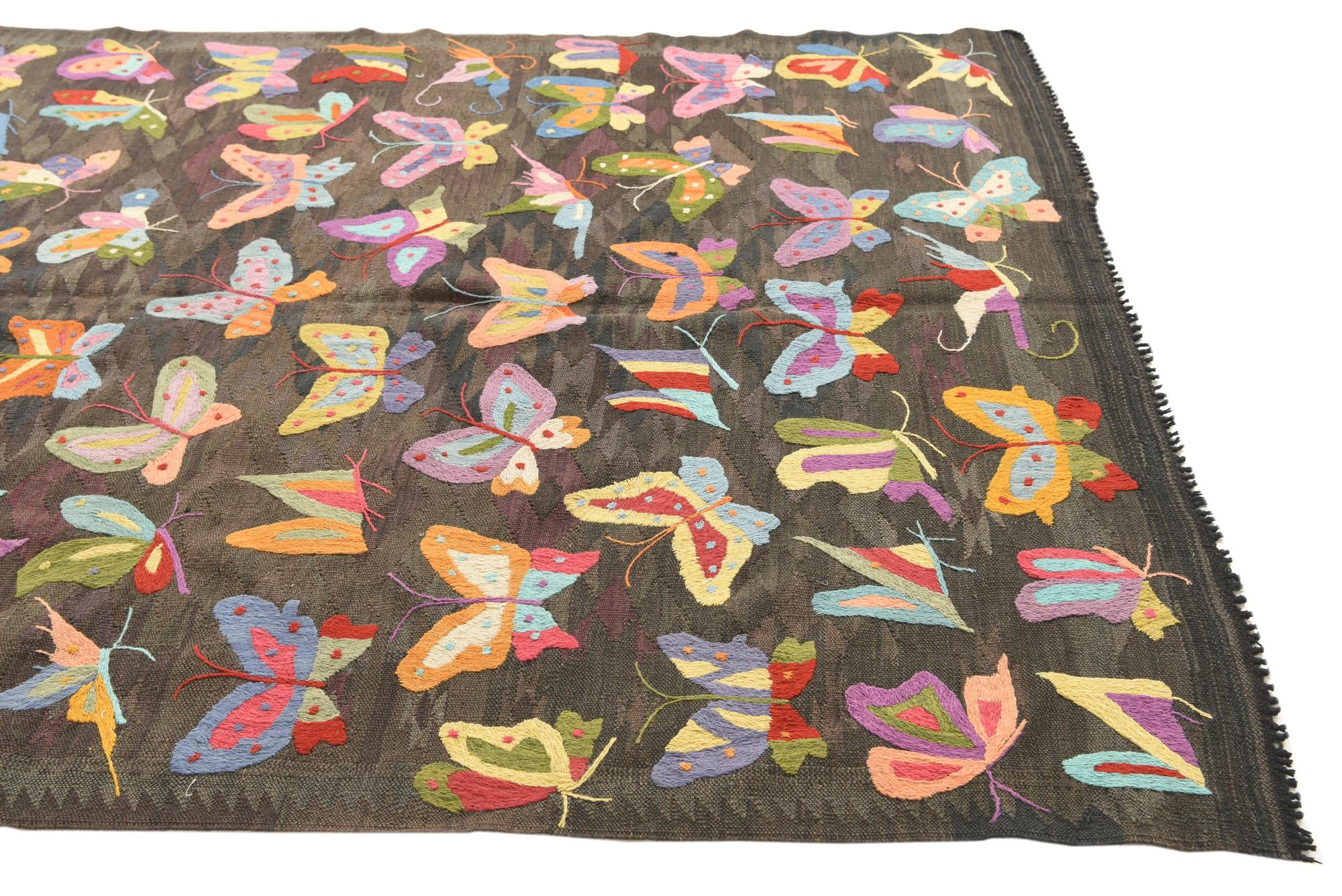 5' 3 x 7' 9 Hand Woven Kilim Suzani Wool Rug