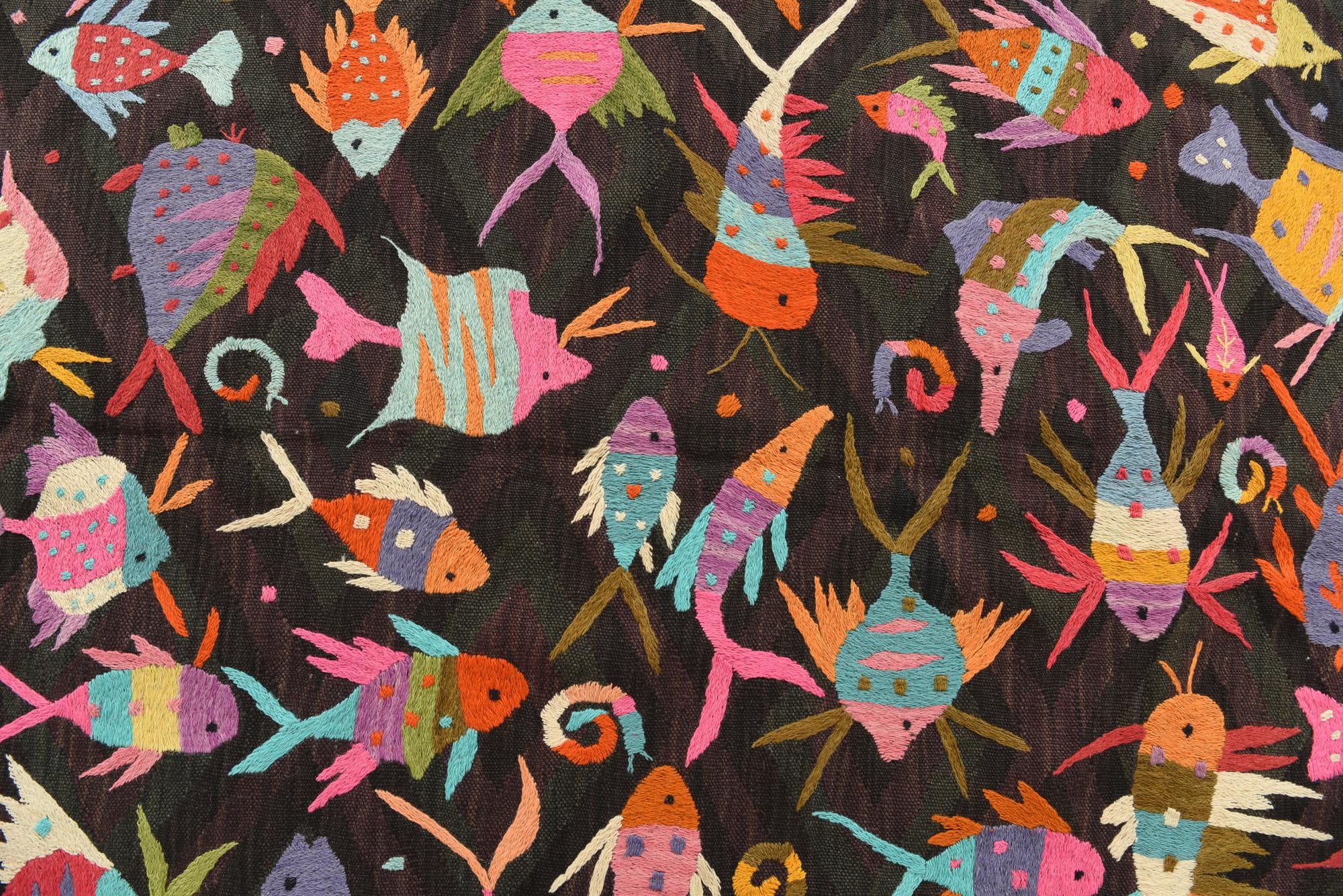 4' 7 x 6' 3 Hand Woven Kilim Suzani Wool Rug
