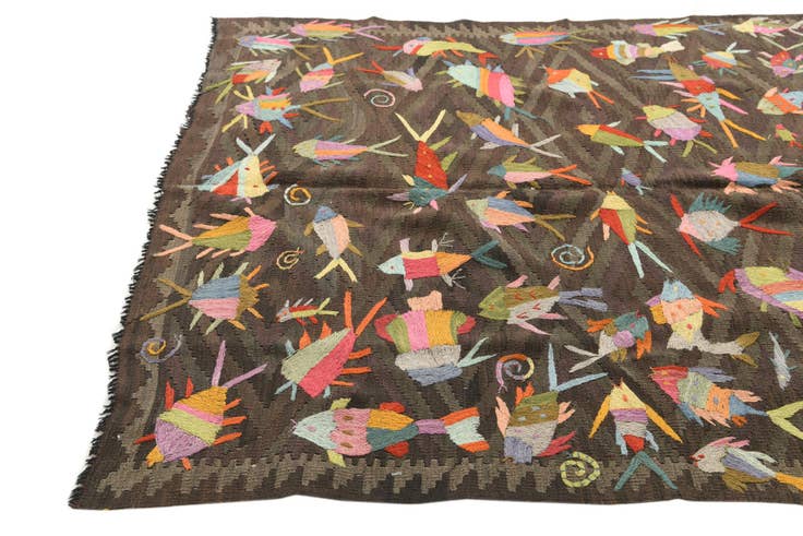 Detail image of 4' 9 x 6' 10 Hand Woven Kilim Suzani Wool Rug