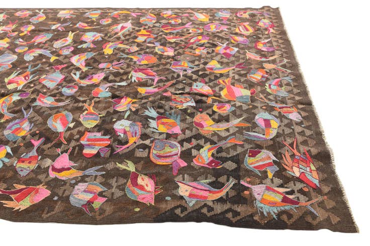 Detail image of 7' x 9' 4 Hand Woven Kilim Suzani Wool Rug