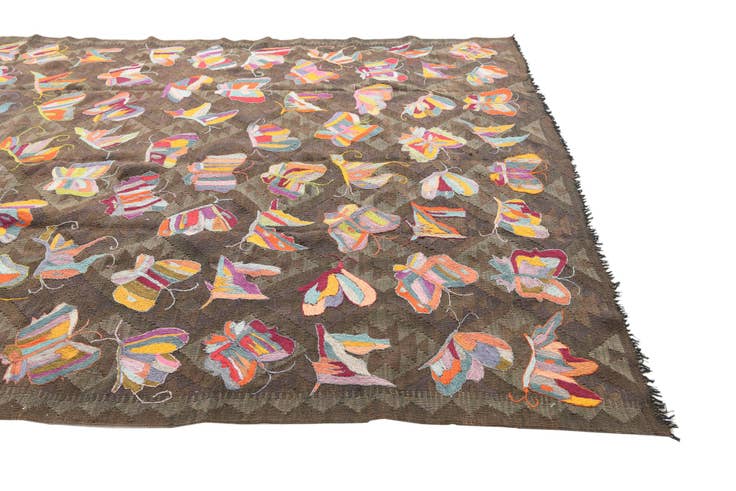 Detail image of 6' 4 x 9' 2 Hand Woven Kilim Suzani Wool Rug