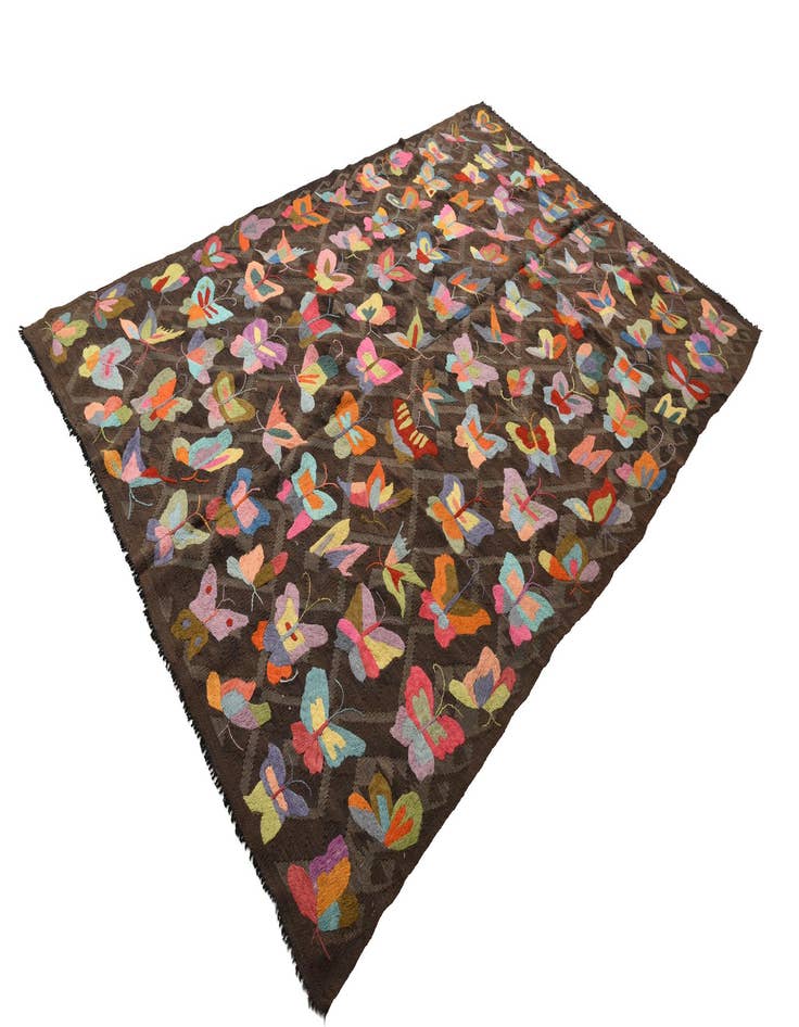 Detail image of 6' 6 x 9' 8  Hand Woven Kilim Suzani Wool Rug