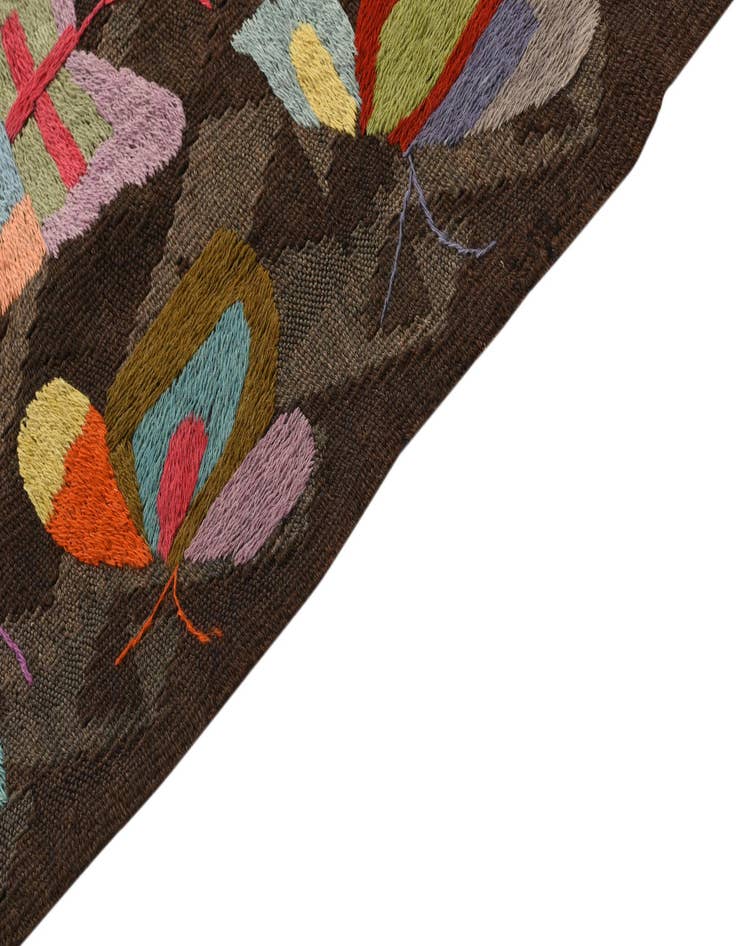 Detail image of 6' 6 x 9' 8  Hand Woven Kilim Suzani Wool Rug