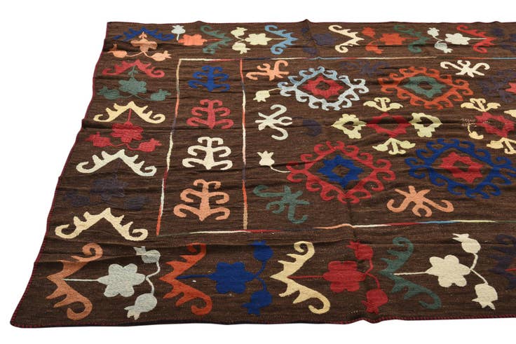 Detail image of 6' 4 x 9' 3 Hand Woven Kilim Suzani Wool Rug
