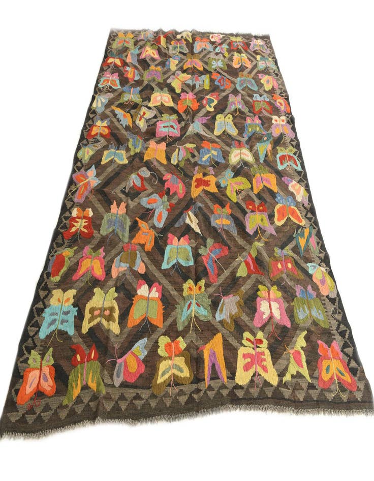 Detail image of 5' 7 x 7' 9  Hand Woven Kilim Suzani Wool Rug