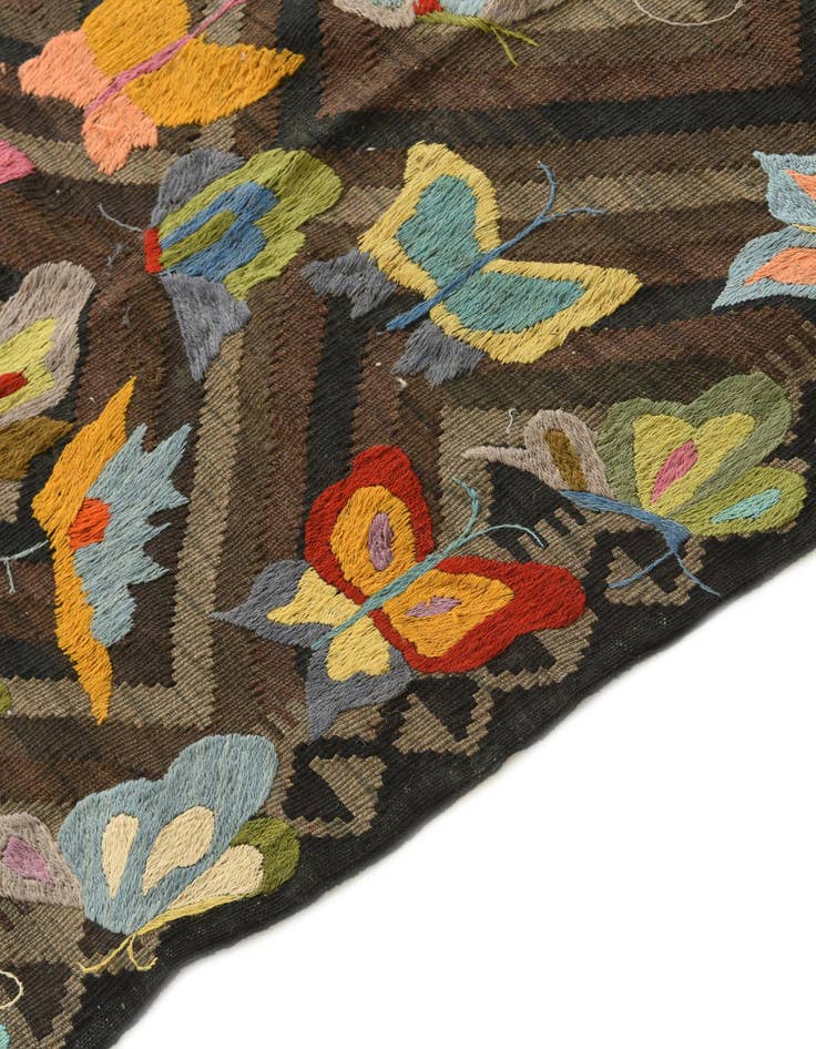 Detail image of 5' 7 x 7' 9  Hand Woven Kilim Suzani Wool Rug