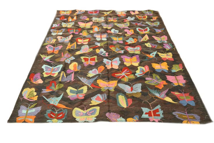 Detail image of 5' 3 x 7' 4 Hand Woven Kilim Suzani Wool Rug