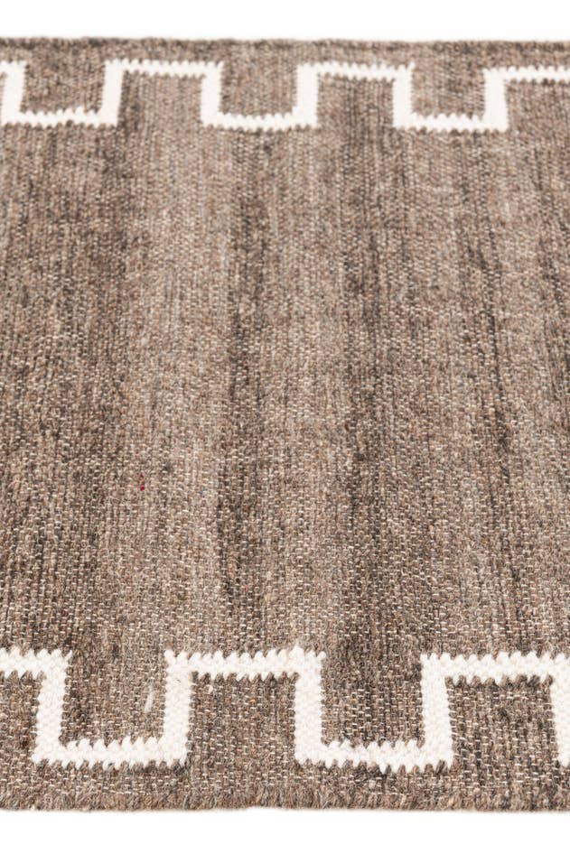 Detail image of 2' 1 x 3' 2 Hand Woven Kilim Wool Rug