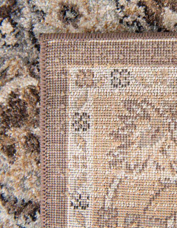Detail image of 5' x 8' Legacy Rug