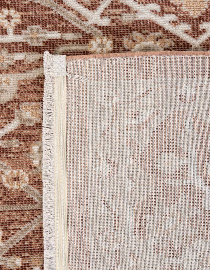 Detail image of 5' 4 x 7' 8 Lola Rug