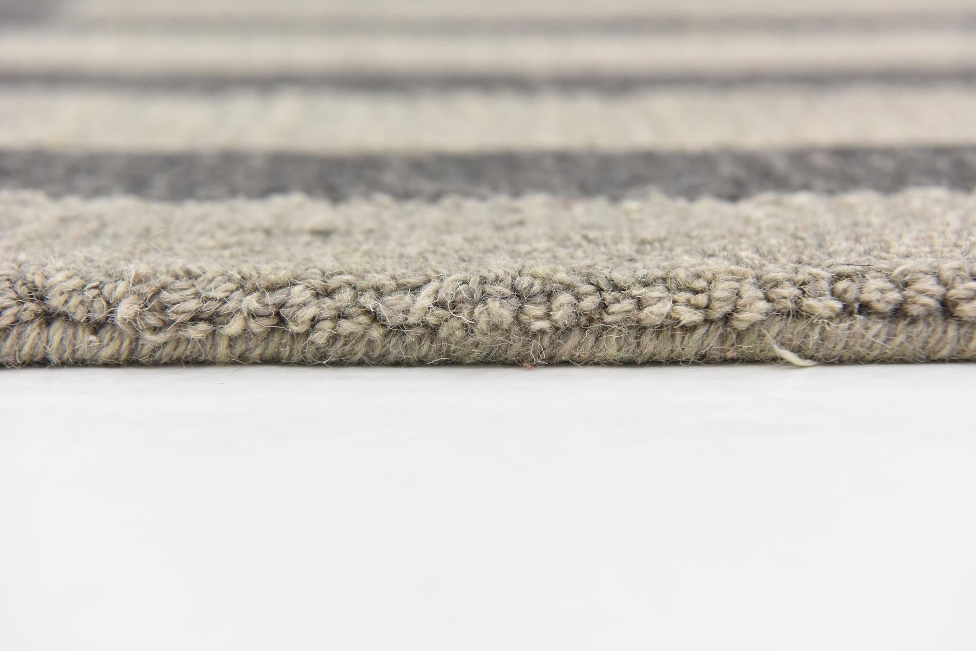 5' x 8' Luna Wool Rug