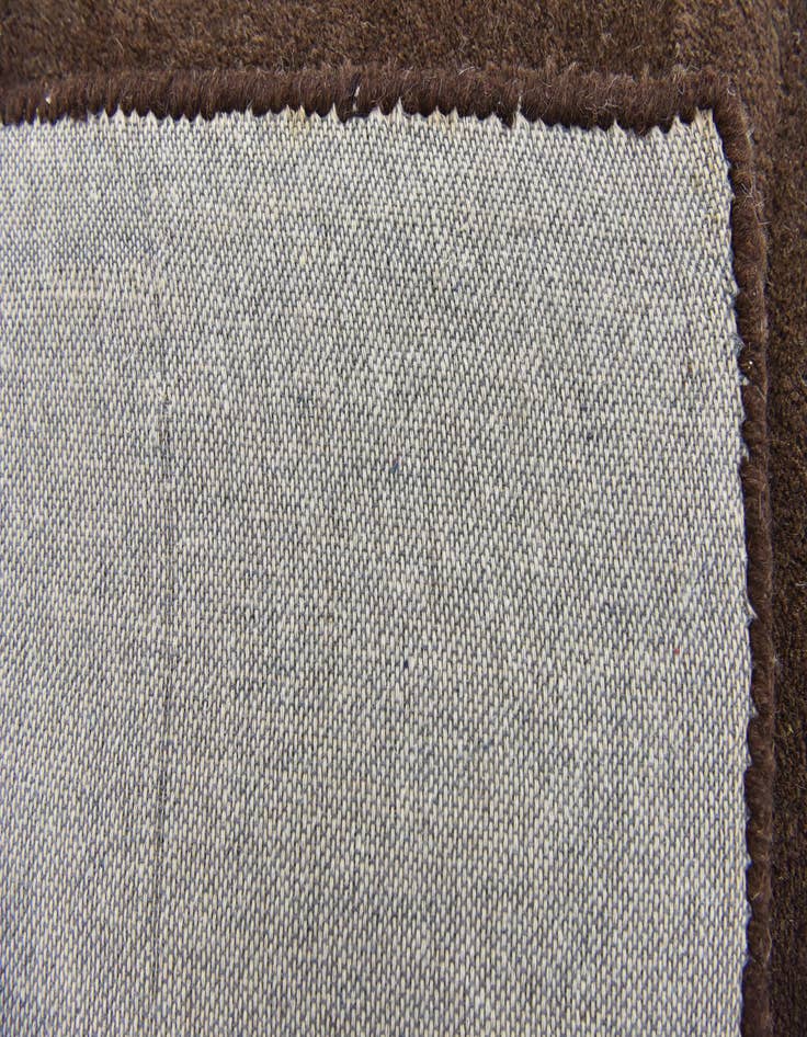 Detail image of 2' 8 x 4' 10 Luna Wool Rug