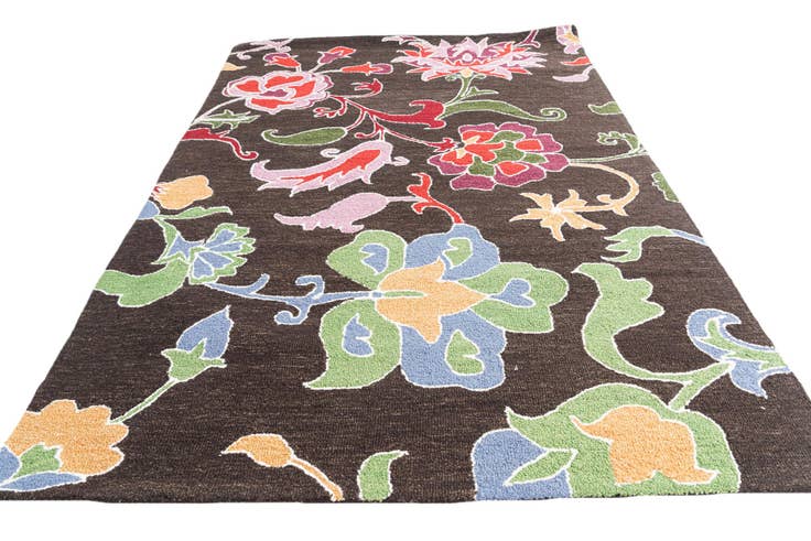 Detail image of 5' 1 x 8' Luna Rug