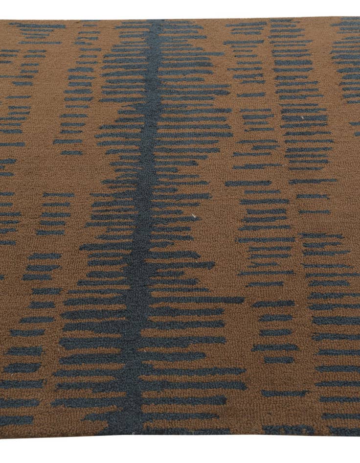 Detail image of  5' x 7' 9 Luna Wool Rug