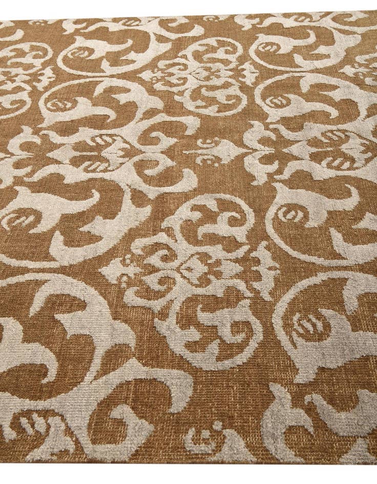 Detail image of 7' 6 x 9' 8  Hand Knotted Luna Wool Rug