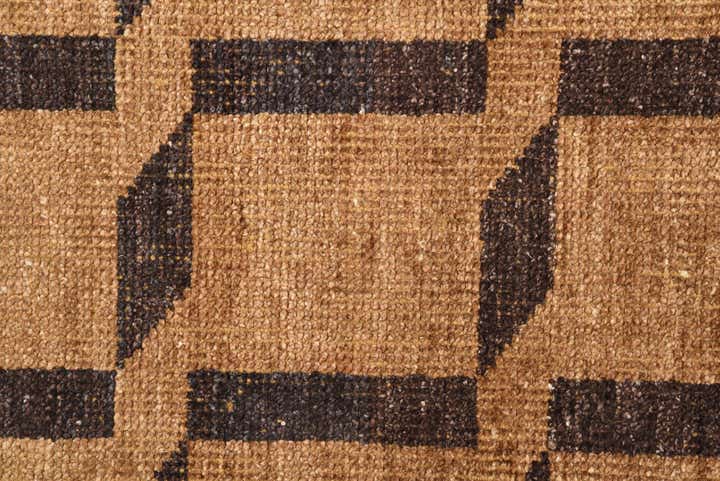 5' x 7' 10 Hand Knotted Luna Wool Rug