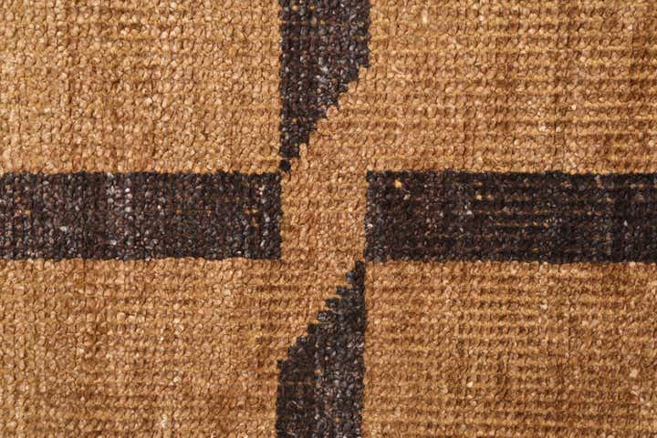 5' x 7' 10 Hand Knotted Luna Wool Rug