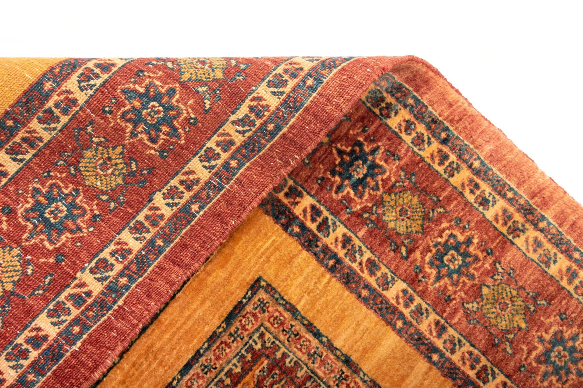 4' 9 x 6' 10 Luribaft Wool Rug