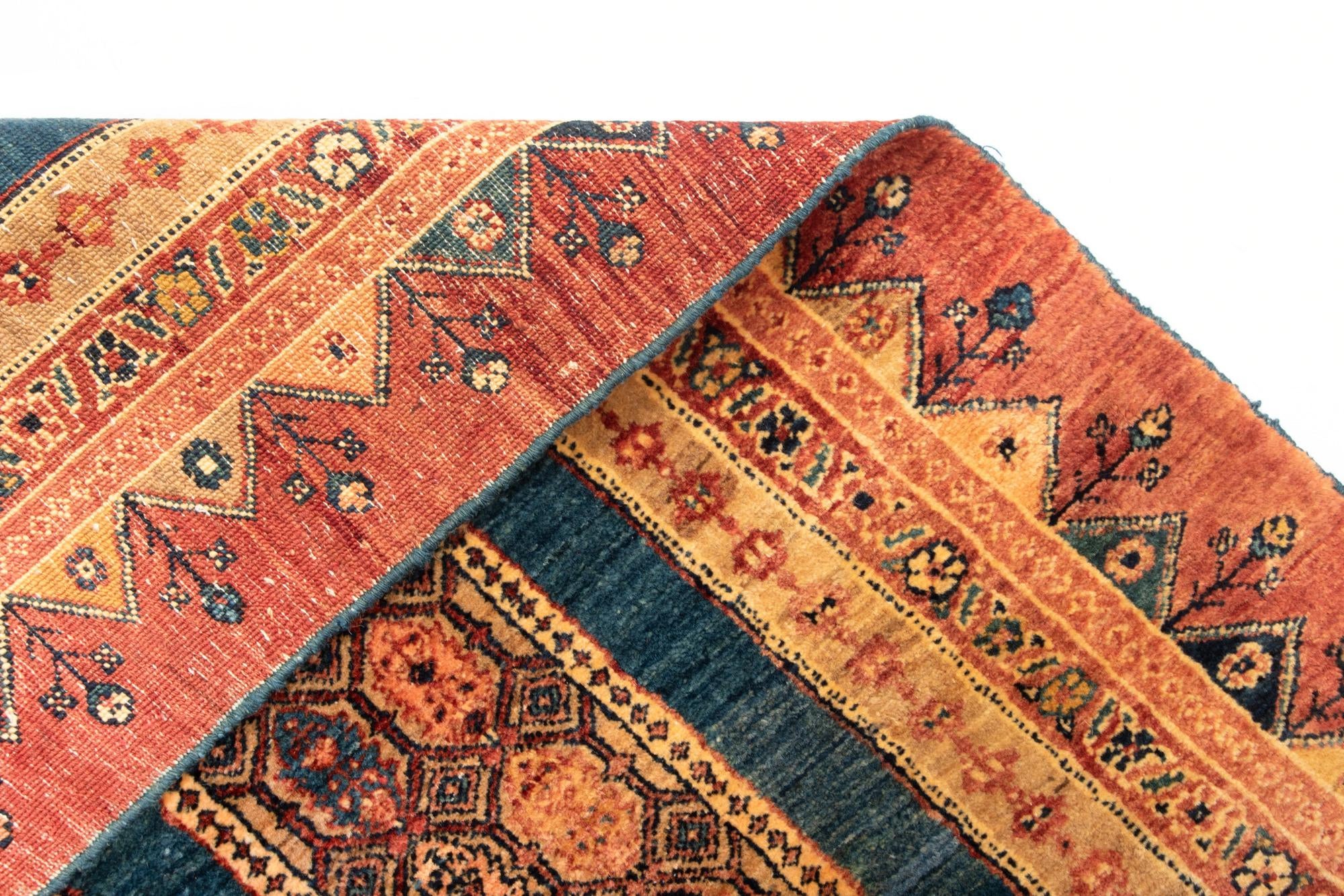4' 8 x 6' 10 Luribaft Wool Rug