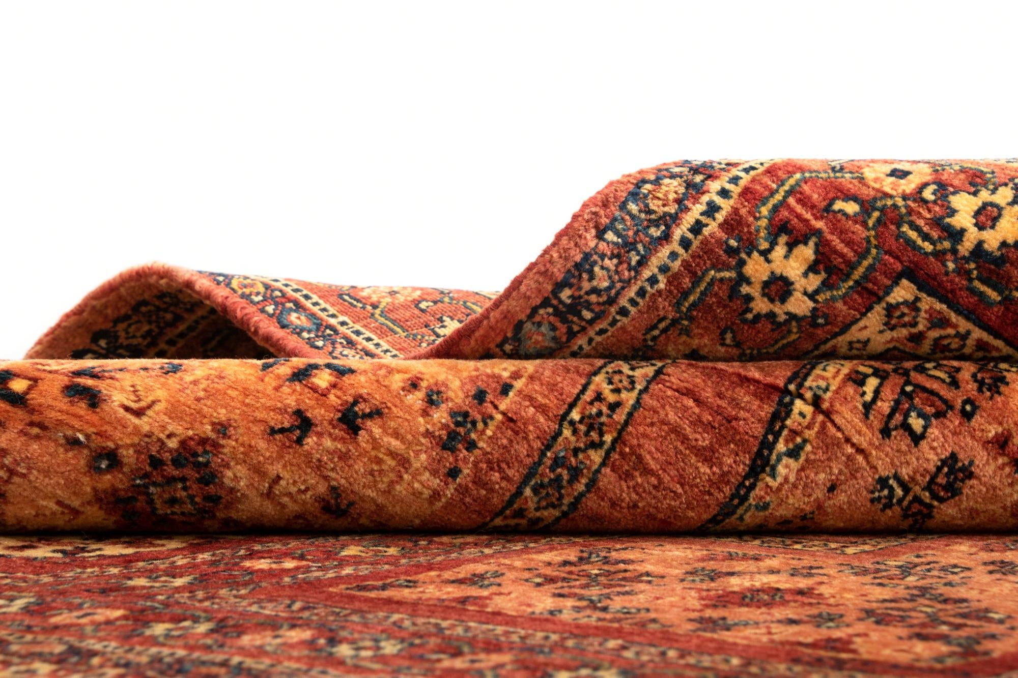 4' 7 x 6' 11 Luribaft Wool Rug