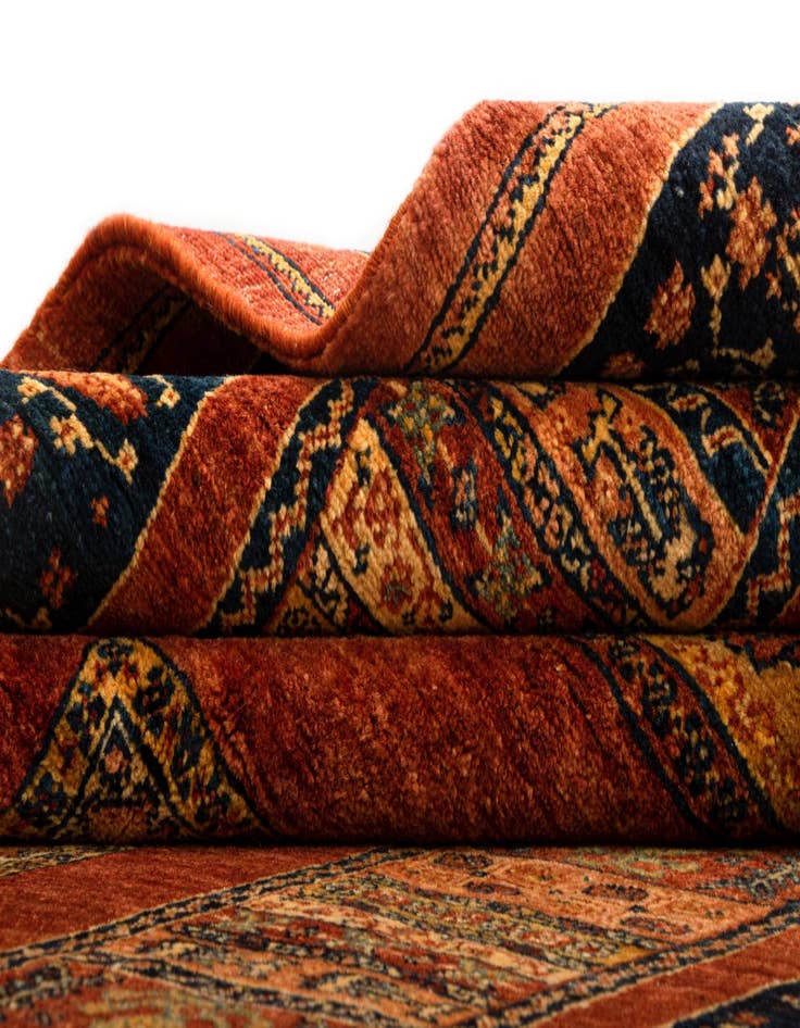 Detail image of 4' 6 x 7' 6 Luribaft Wool Rug