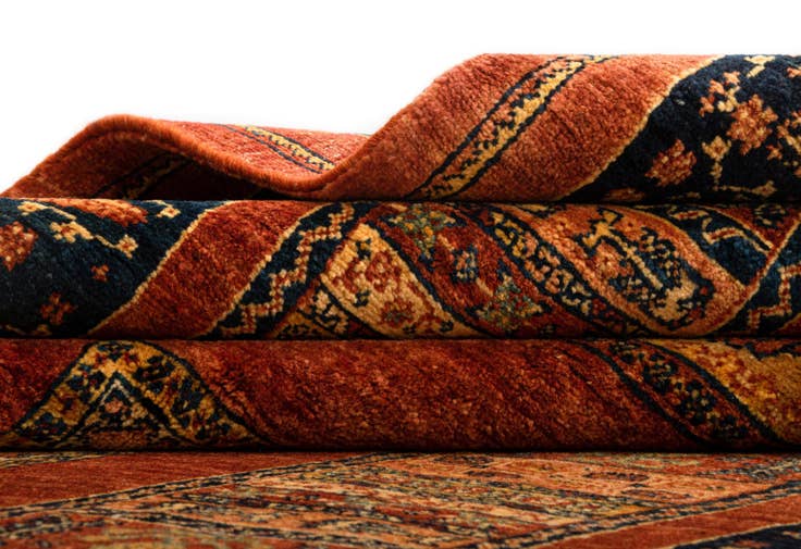 Detail image of 4' 6 x 7' 6 Luribaft Wool Rug