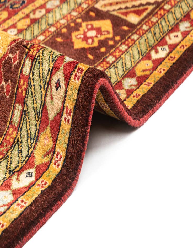Detail image of 8' 1 x 12' 3 Hand Knotted Luribaft Rug