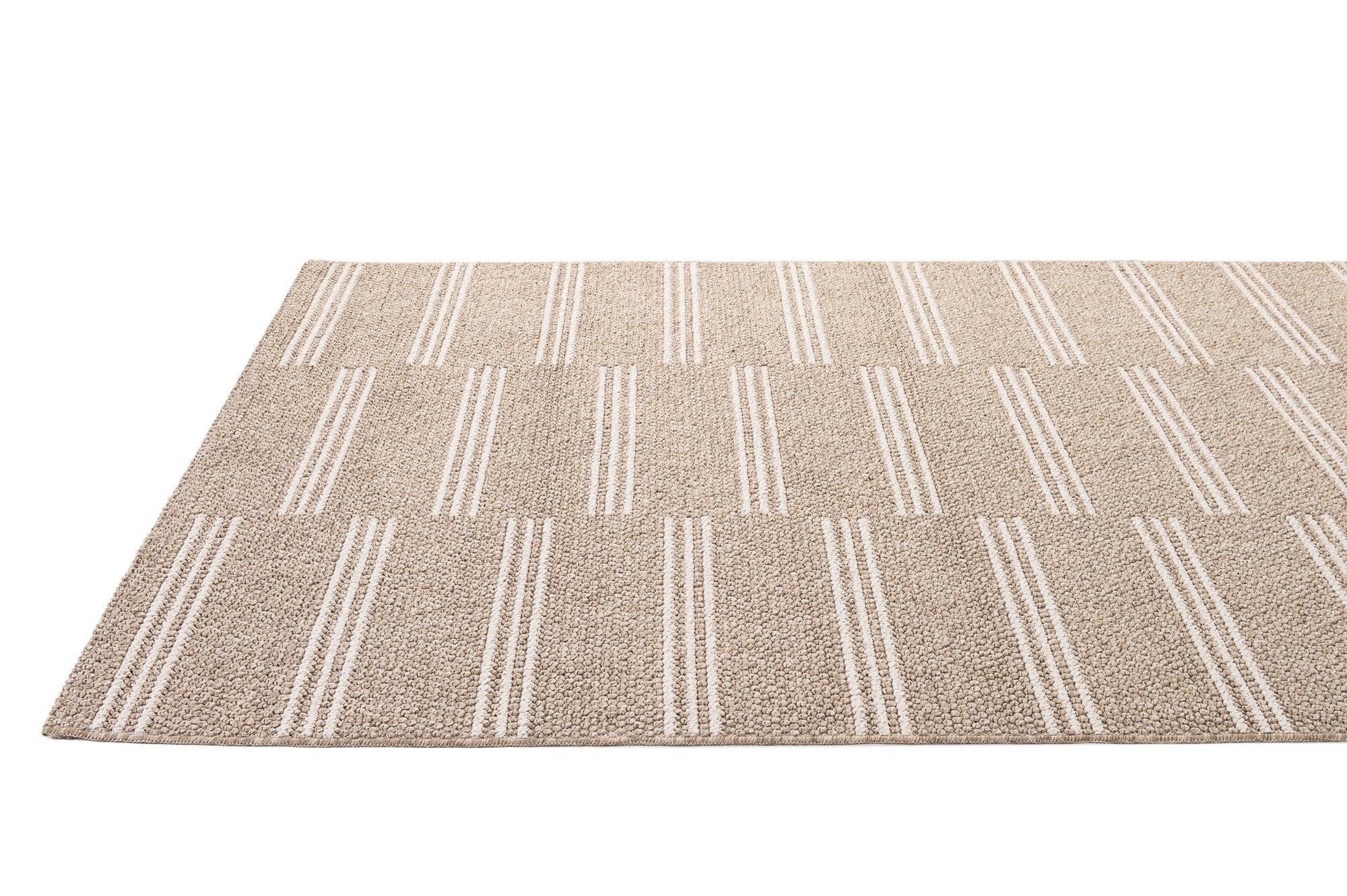 5' 4 x 7' 7 Machine Made Rug