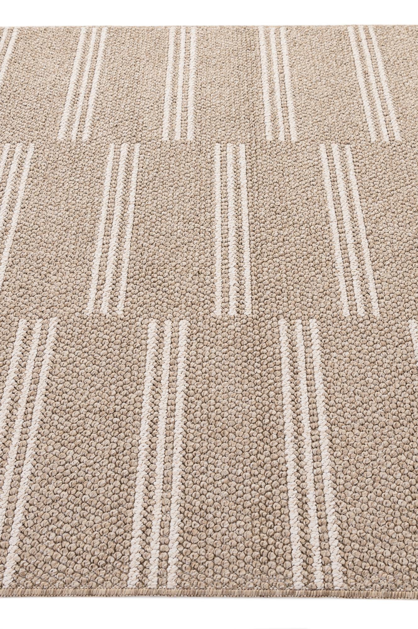 5' 4 x 7' 7 Machine Made Rug