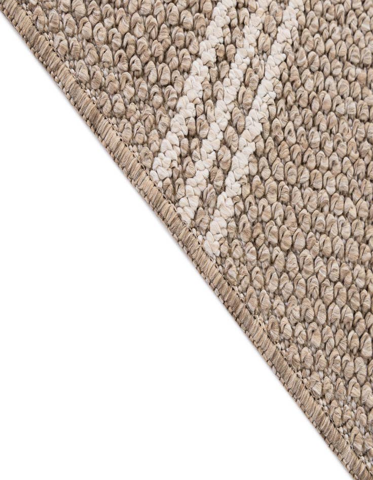 Detail image of 5' 4 x 7' 7 Machine Made Rug