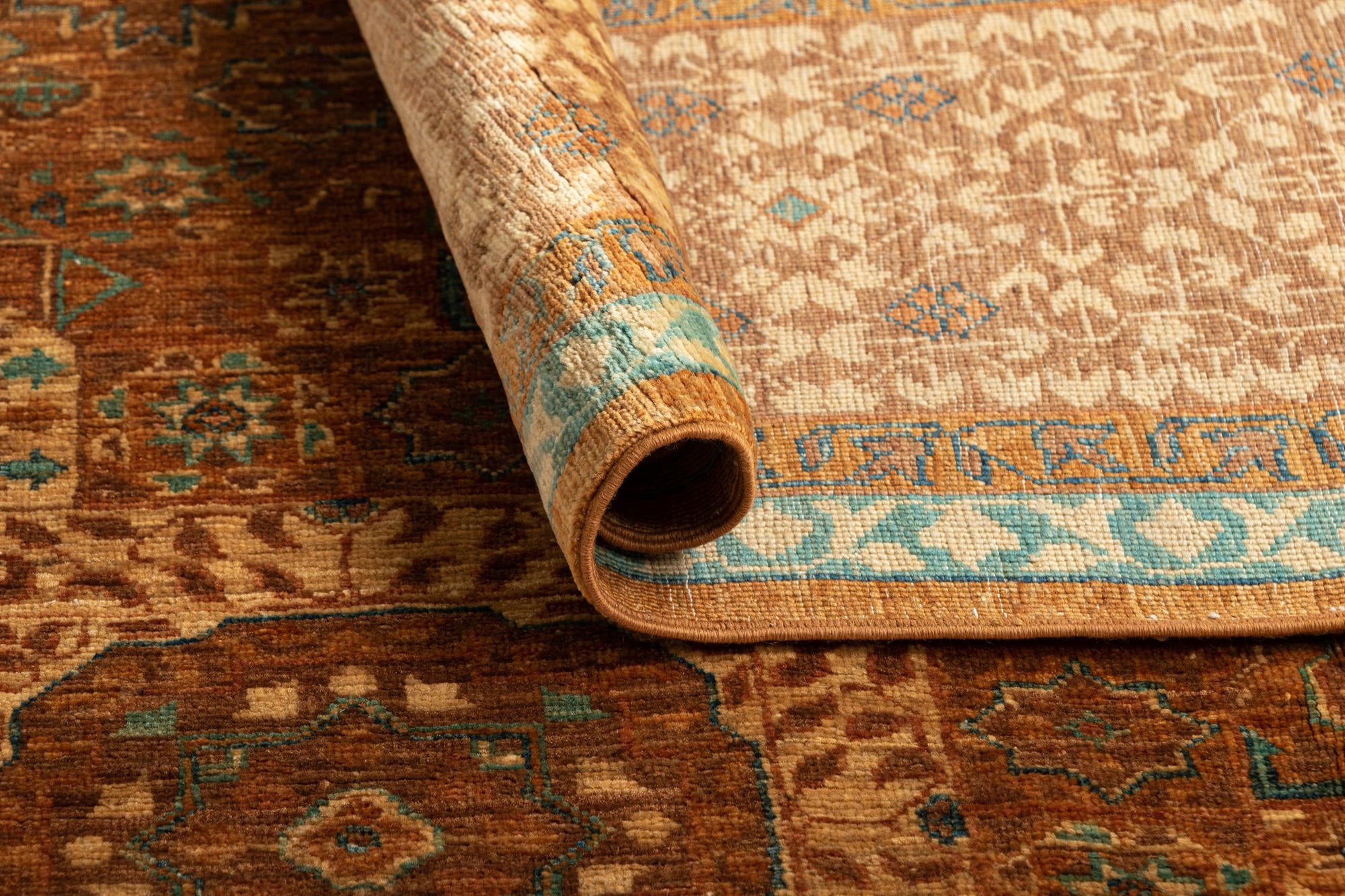 7' x 10' Mamluk Wool Rug