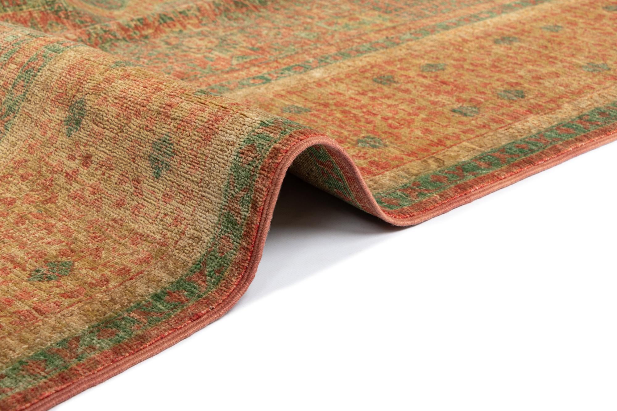 5' 9 x 7' 5 Mamluk Rug