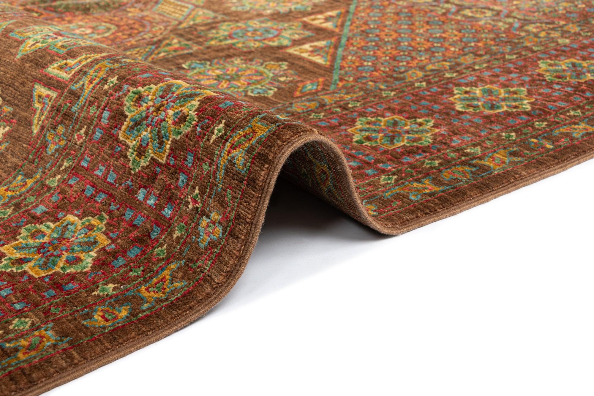 5' 7 x 7' 6 Mamluk Rug