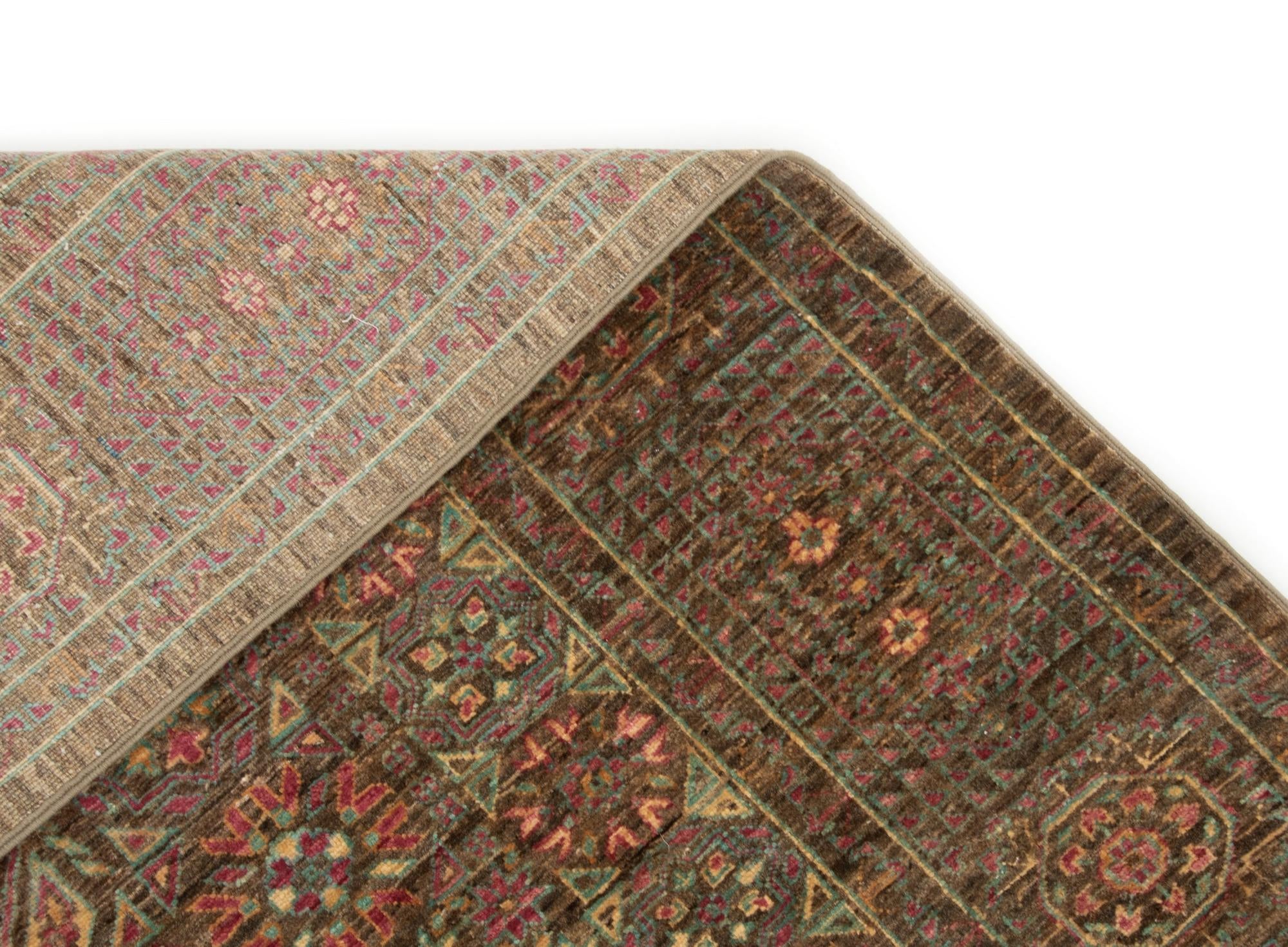4' 11 x 6' 5 Hand Knotted Mamluk Wool Rug