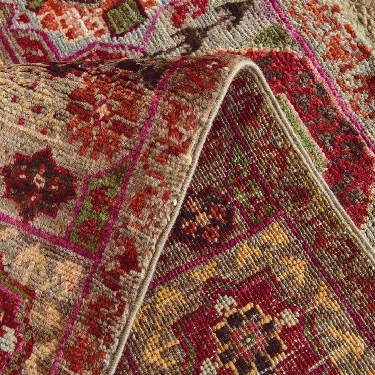 Detail image of 2' x 3' 2 Hand Knotted Mamluk Ziegler Rug