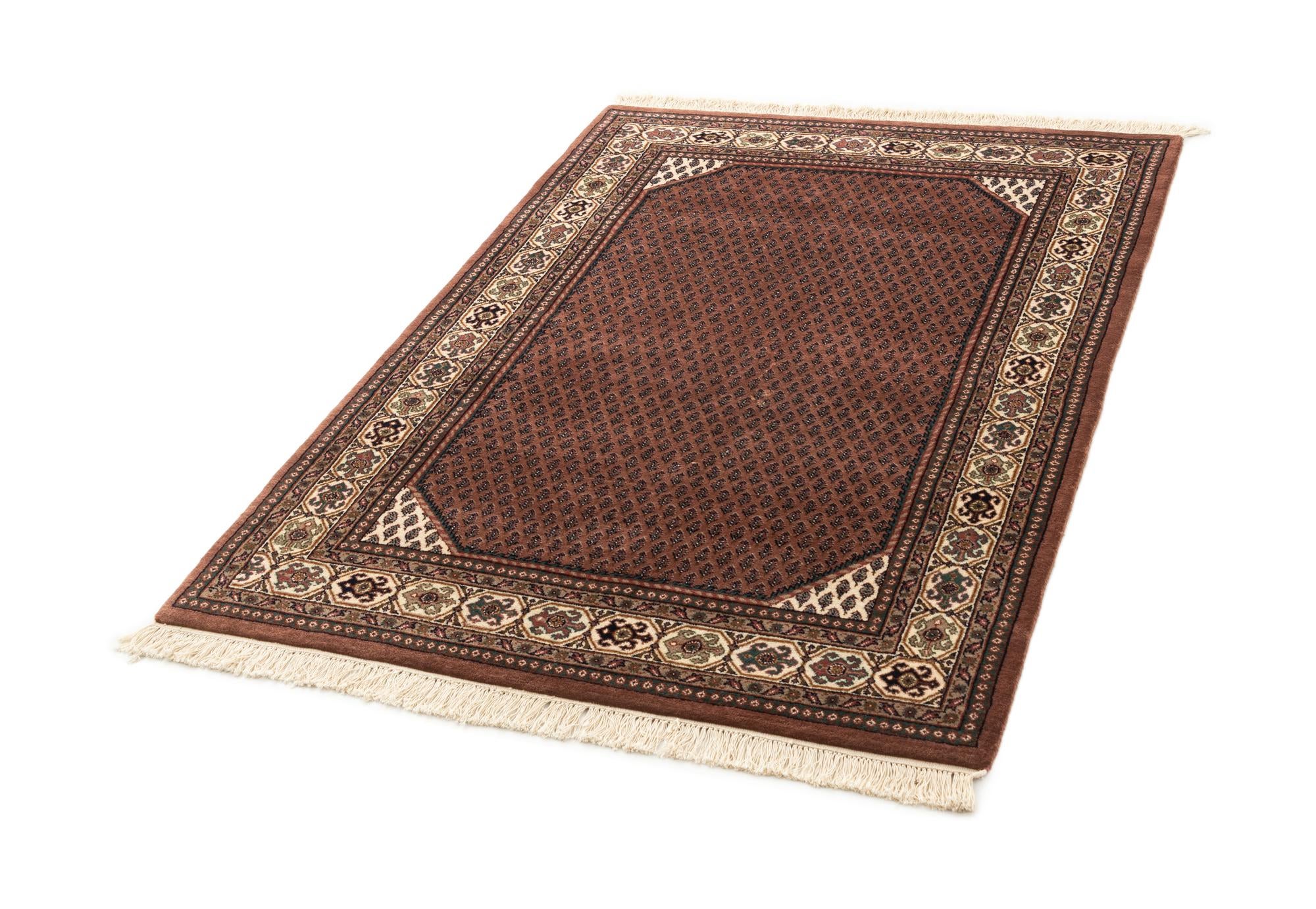 4' x 5' 8 Hand Knotted Mir Wool Rug