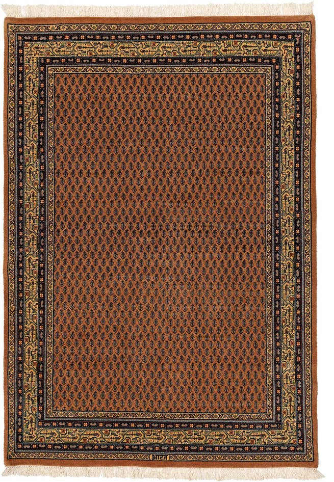 Detail image of 4' 7 x 6' 7 Mir Rug