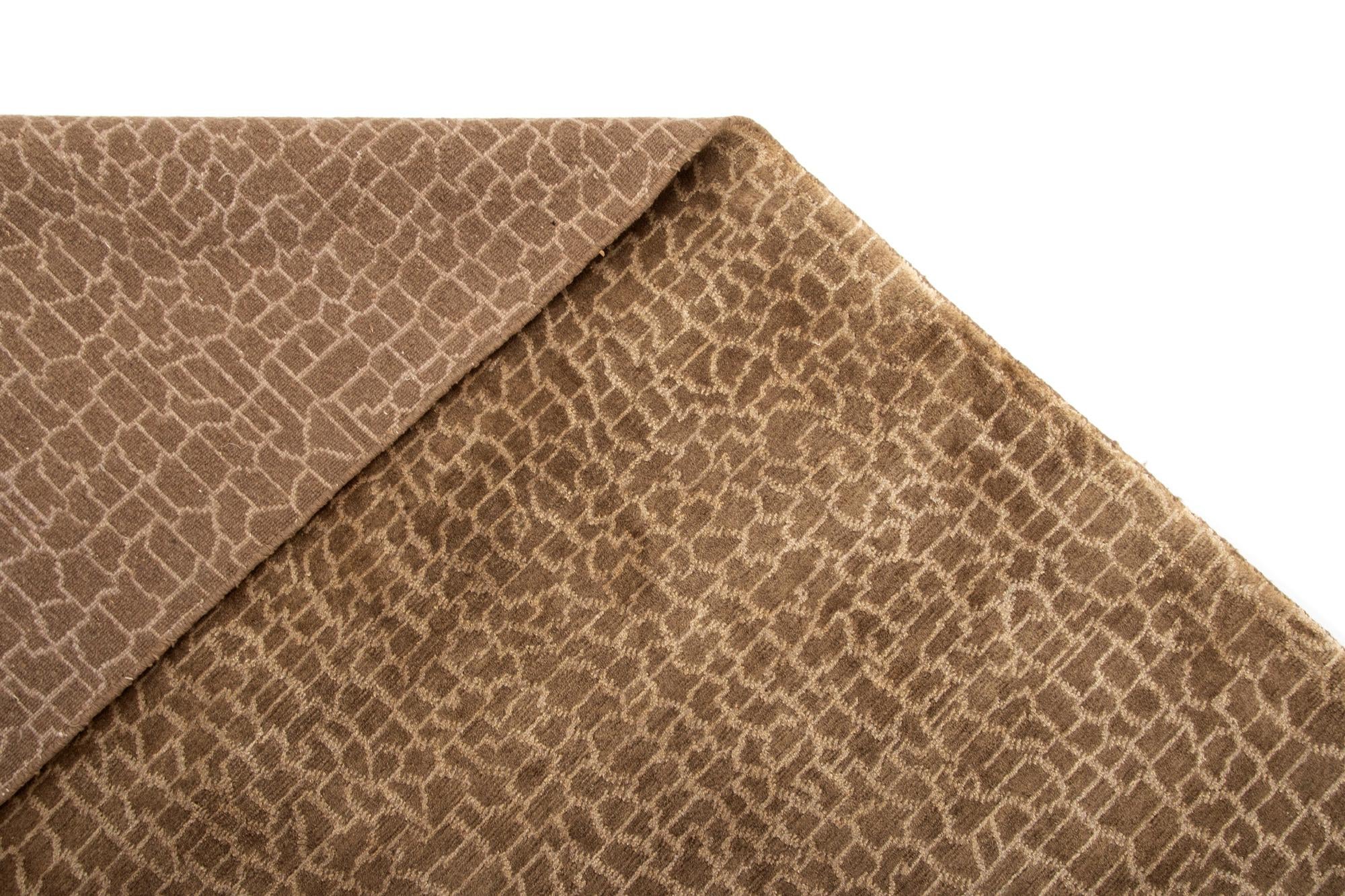 10' x 13' 7 Modern Nehmo Wool Rug