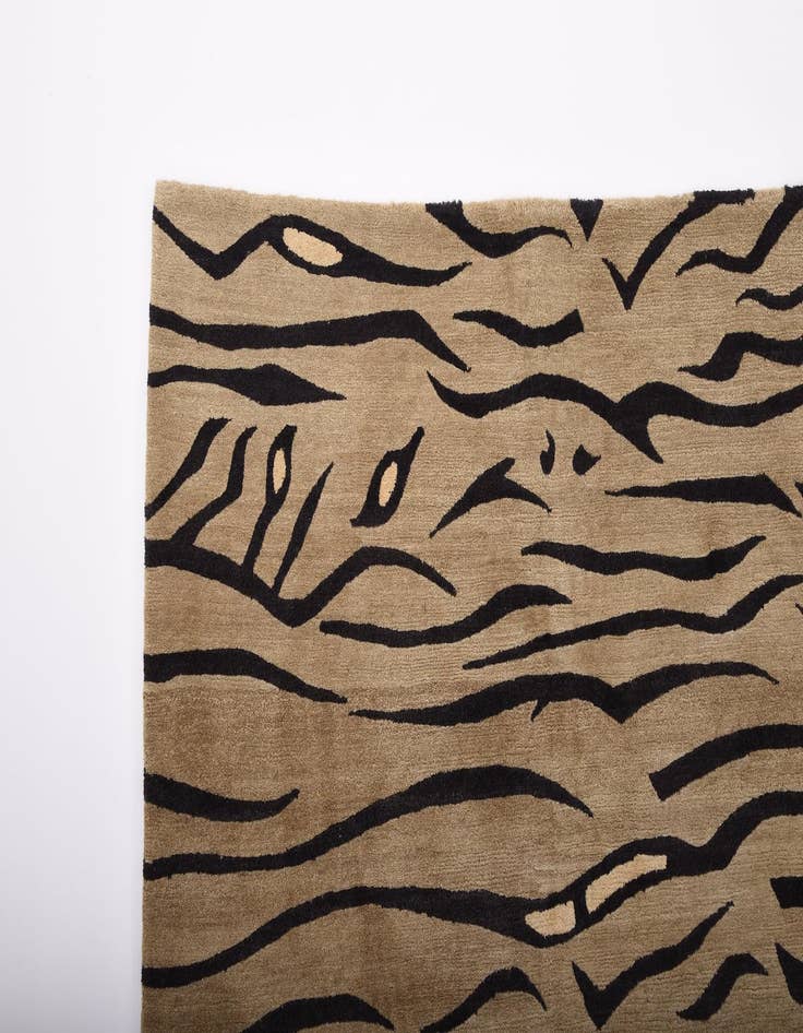 Detail image of 8' 2 x 9' 10  Hand Knotted Modern Roots Rug