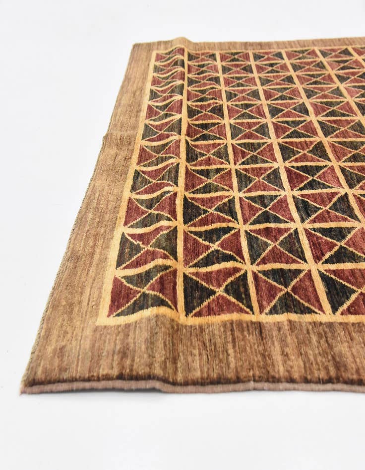 Detail image of 4' 11 x 6' 6  Hand Knotted Modern Ziegler Oriental Rug